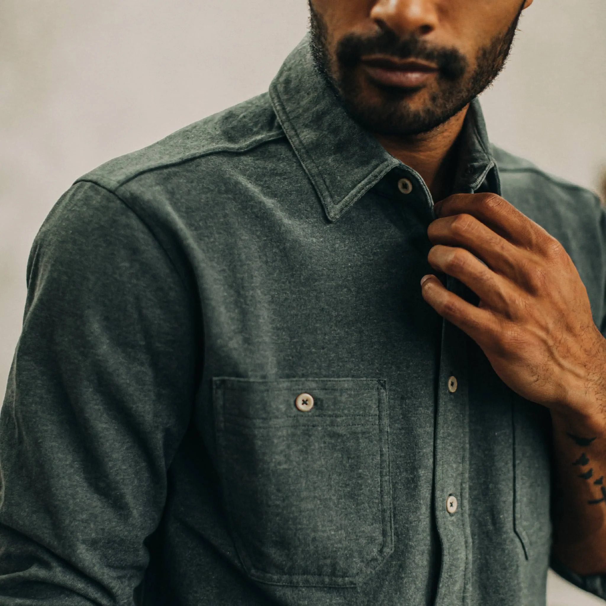The Utility Shirt in Dark Slate Heavy Bag - Image 3