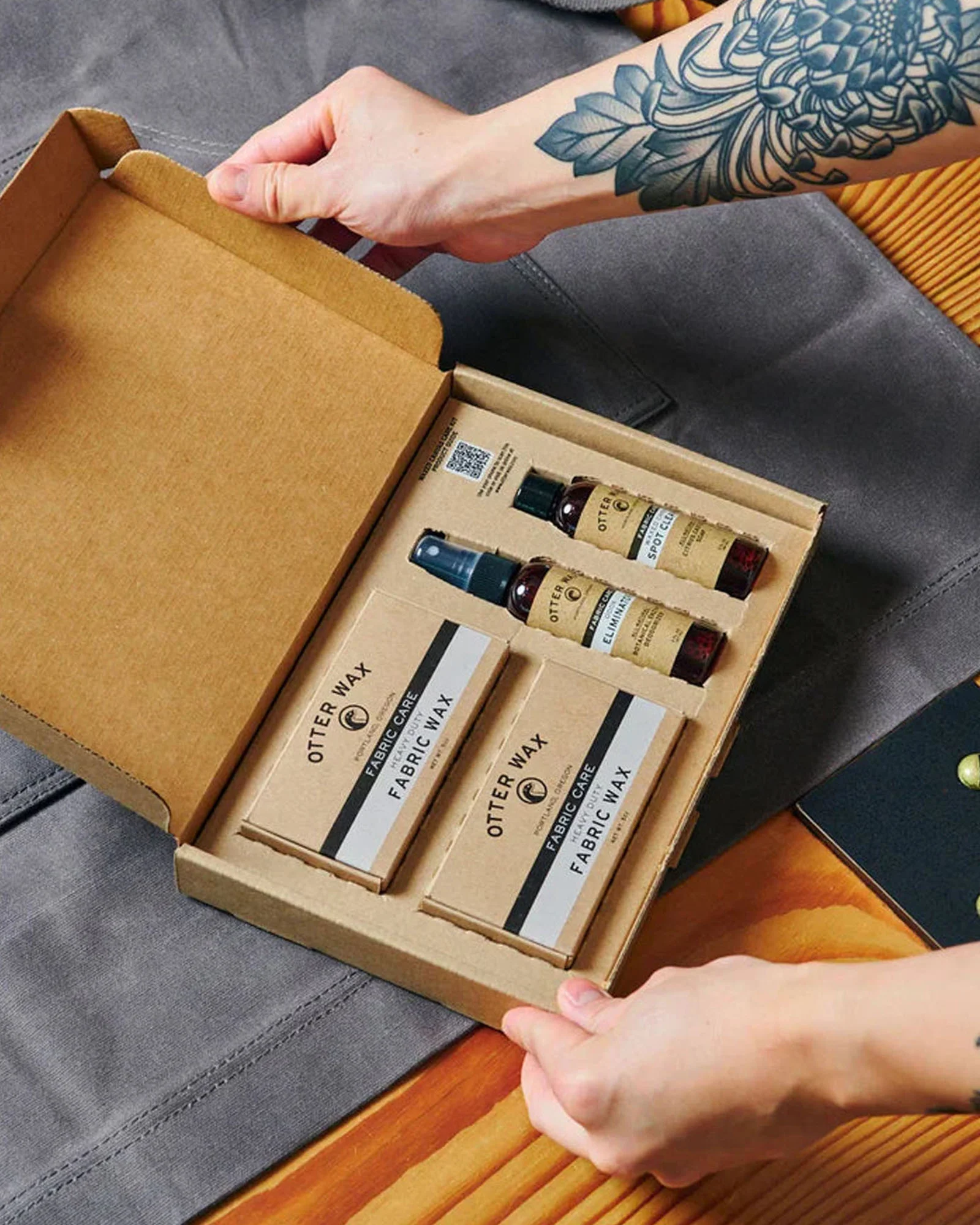 The Waxed Fabric Care Kit - Image 4