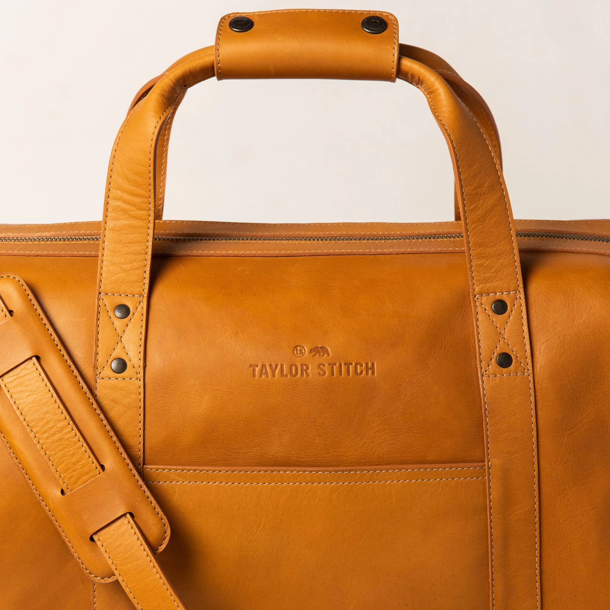 The Weekender Duffle Bag in Saddle Tan - Image 4